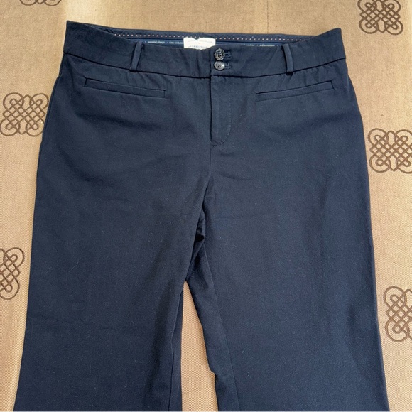 Anthropologie The Essential Tassel-Hem Cropped Flare Pant In Black Size 12 - Picture 5 of 16